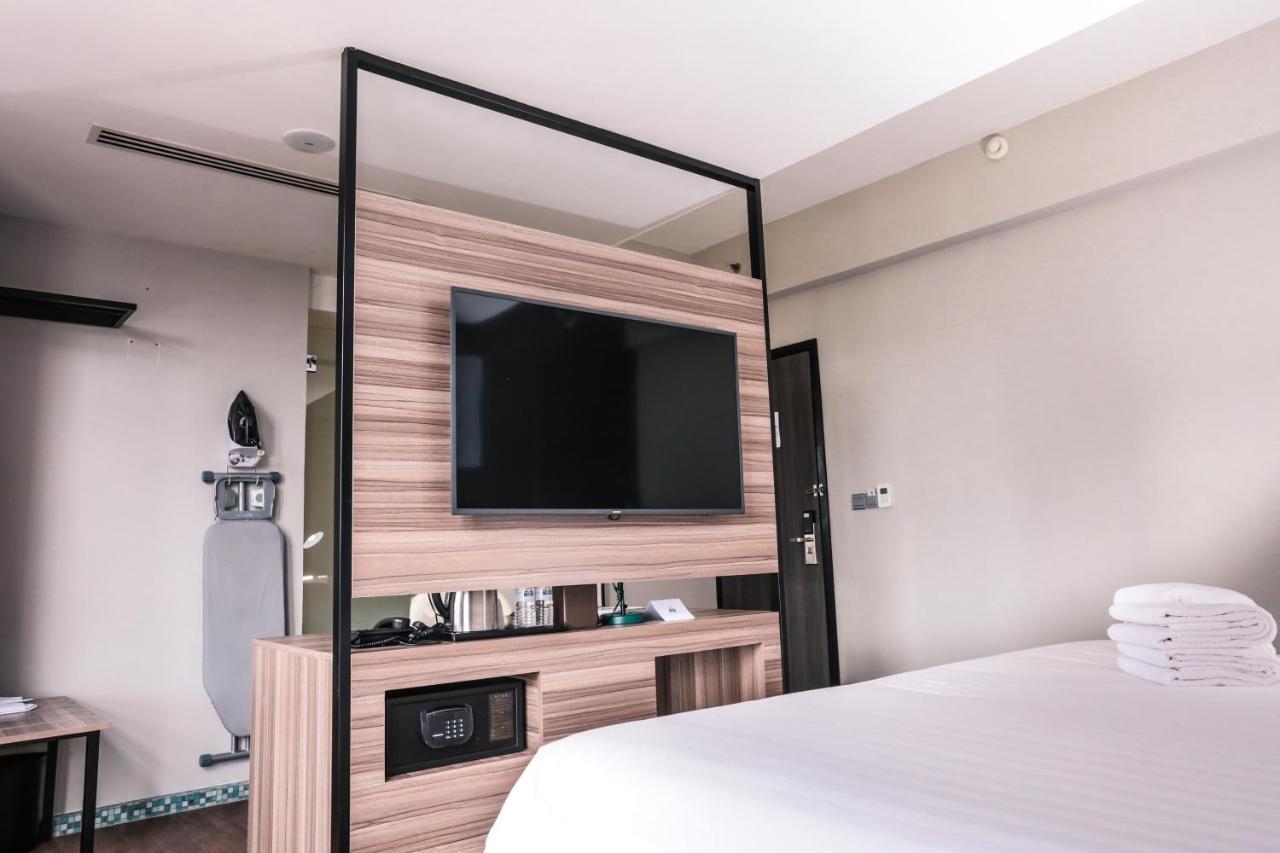 Days Hotel & Suites By Wyndham Kl - Chan Sow Lin Mrt Or Lrt Kuala Lumpur Exteriér fotografie