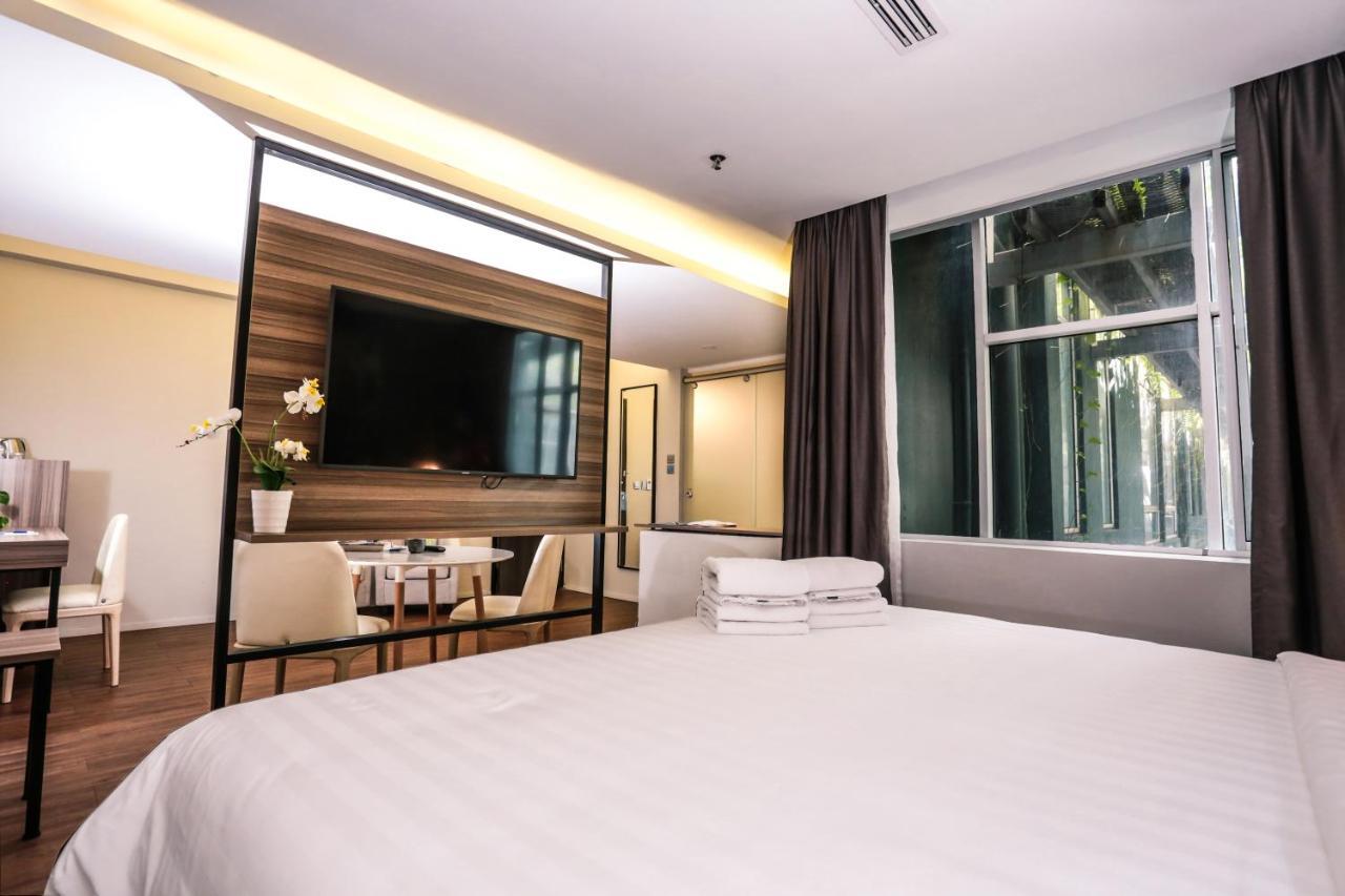 Days Hotel & Suites By Wyndham Kl - Chan Sow Lin Mrt Or Lrt Kuala Lumpur Exteriér fotografie
